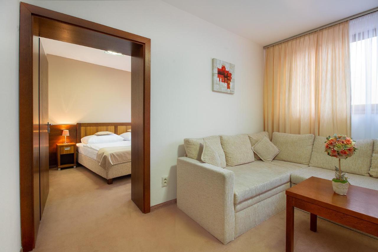 Hotel Academic Zvolen Esterno foto