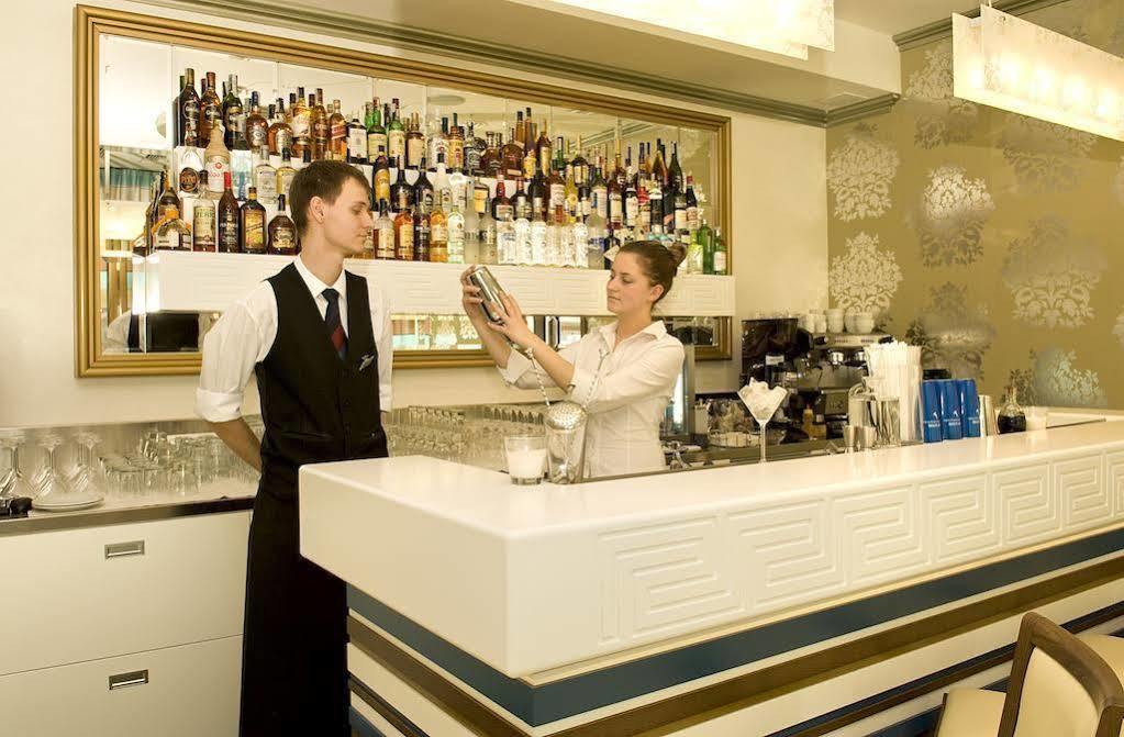 Hotel Academic Zvolen Esterno foto