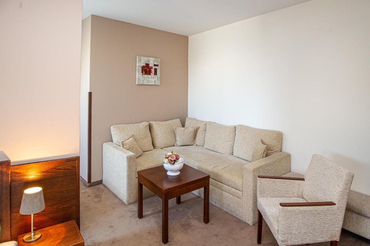 Hotel Academic Zvolen Esterno foto