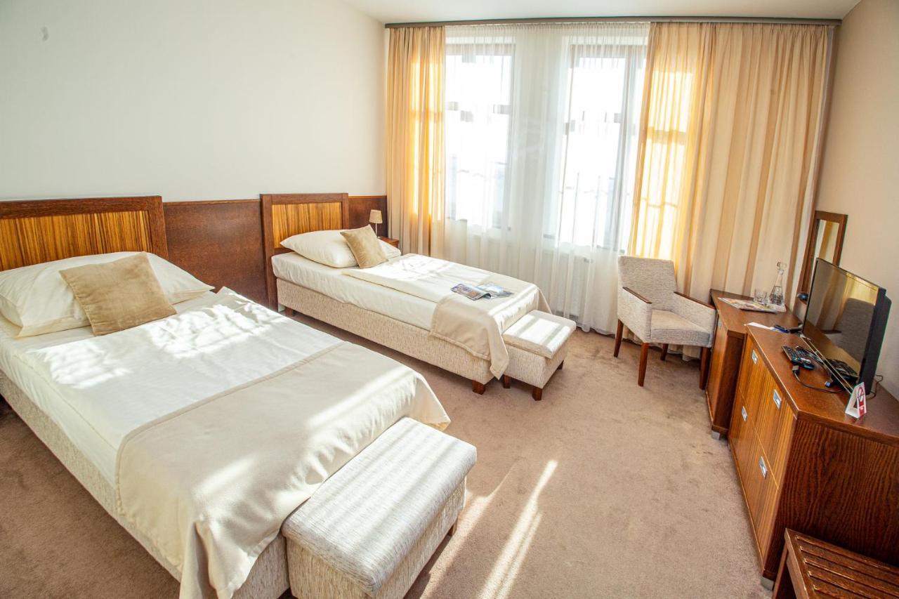 Hotel Academic Zvolen Esterno foto
