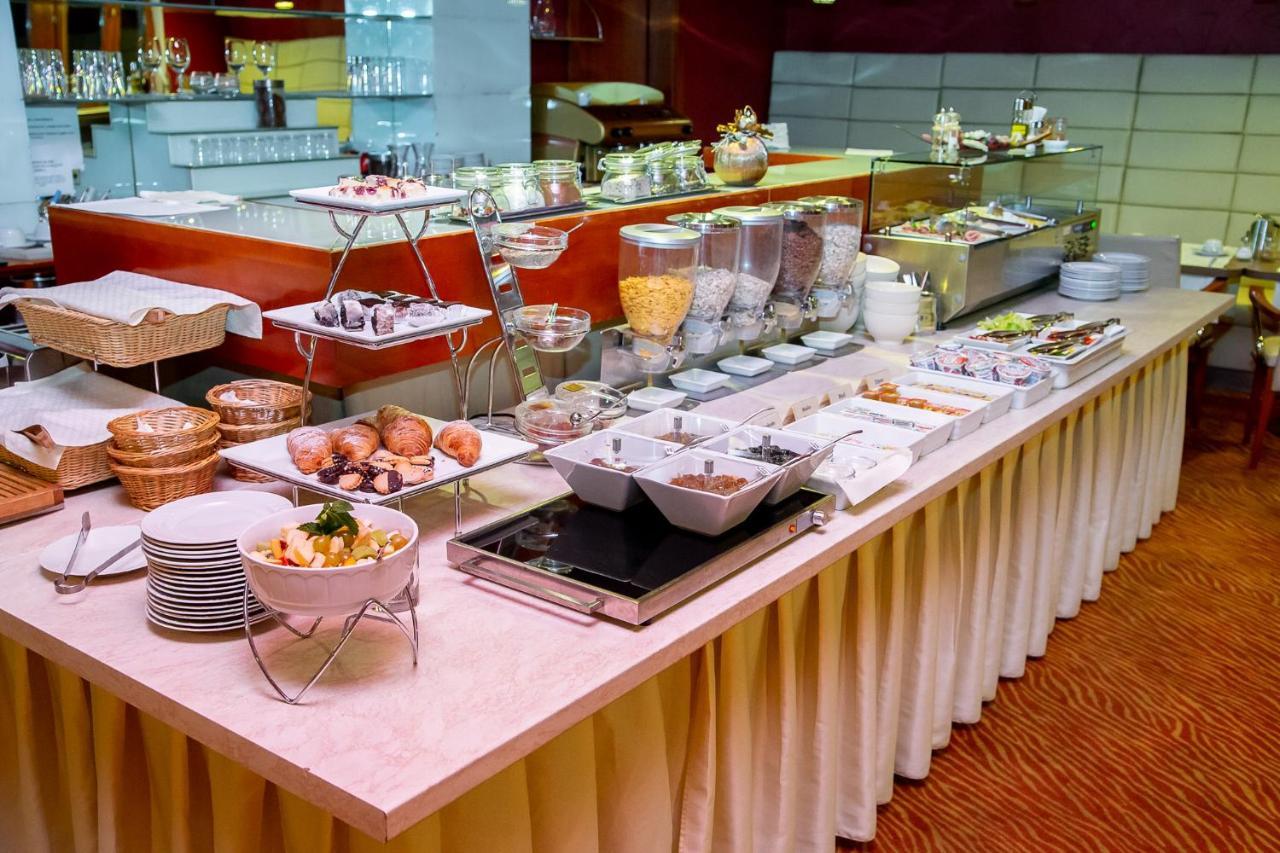 Hotel Academic Zvolen Esterno foto