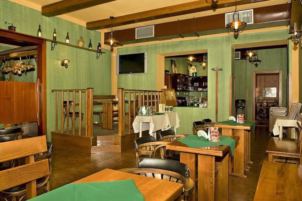 Hotel Academic Zvolen Esterno foto